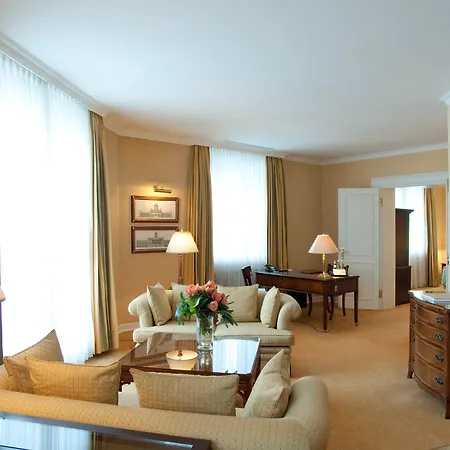 Hotel Nassauer Hof
