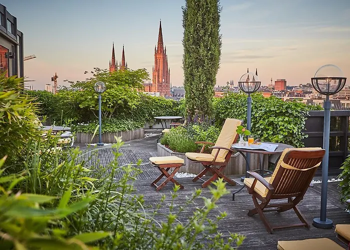 Hotel Nassauer Hof 5*